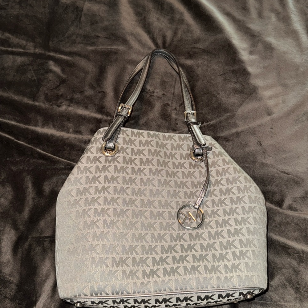 Michael Kors bag